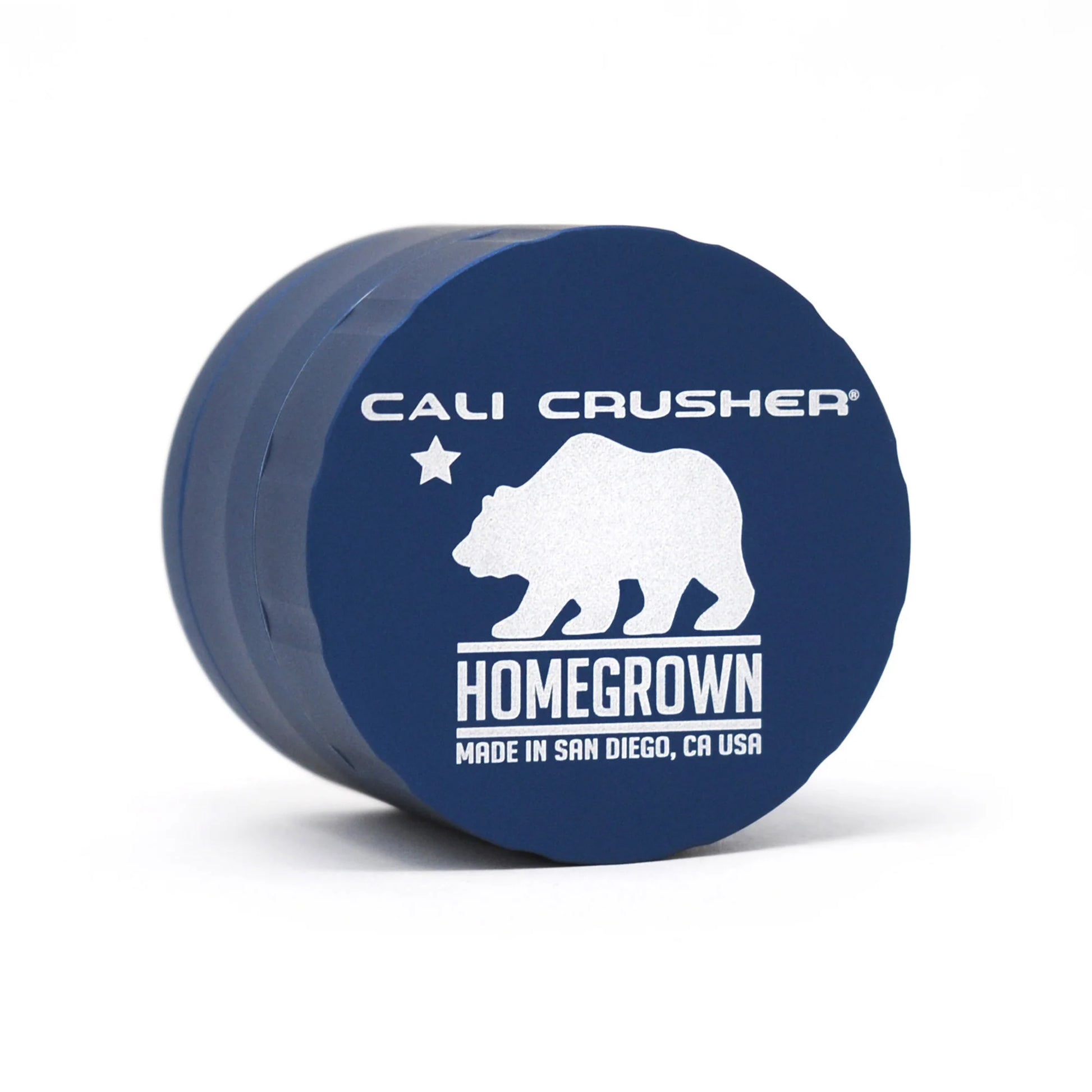 Santa Cruz Shredder 4 piece grinder black, aluminum herb grinder with magnetic lid and kief catcher