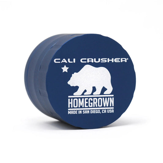 Santa Cruz Shredder 4 piece grinder black, aluminum herb grinder with magnetic lid and kief catcher