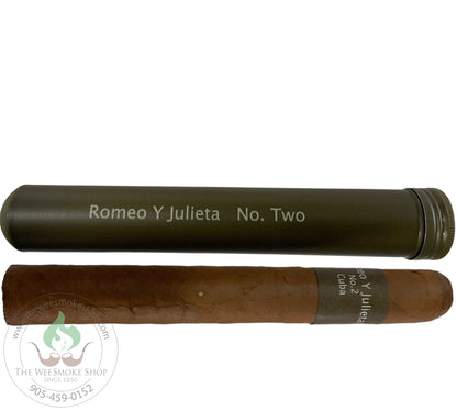 Romeo y Julieta - No. 2 - The Wee Smoke Shop