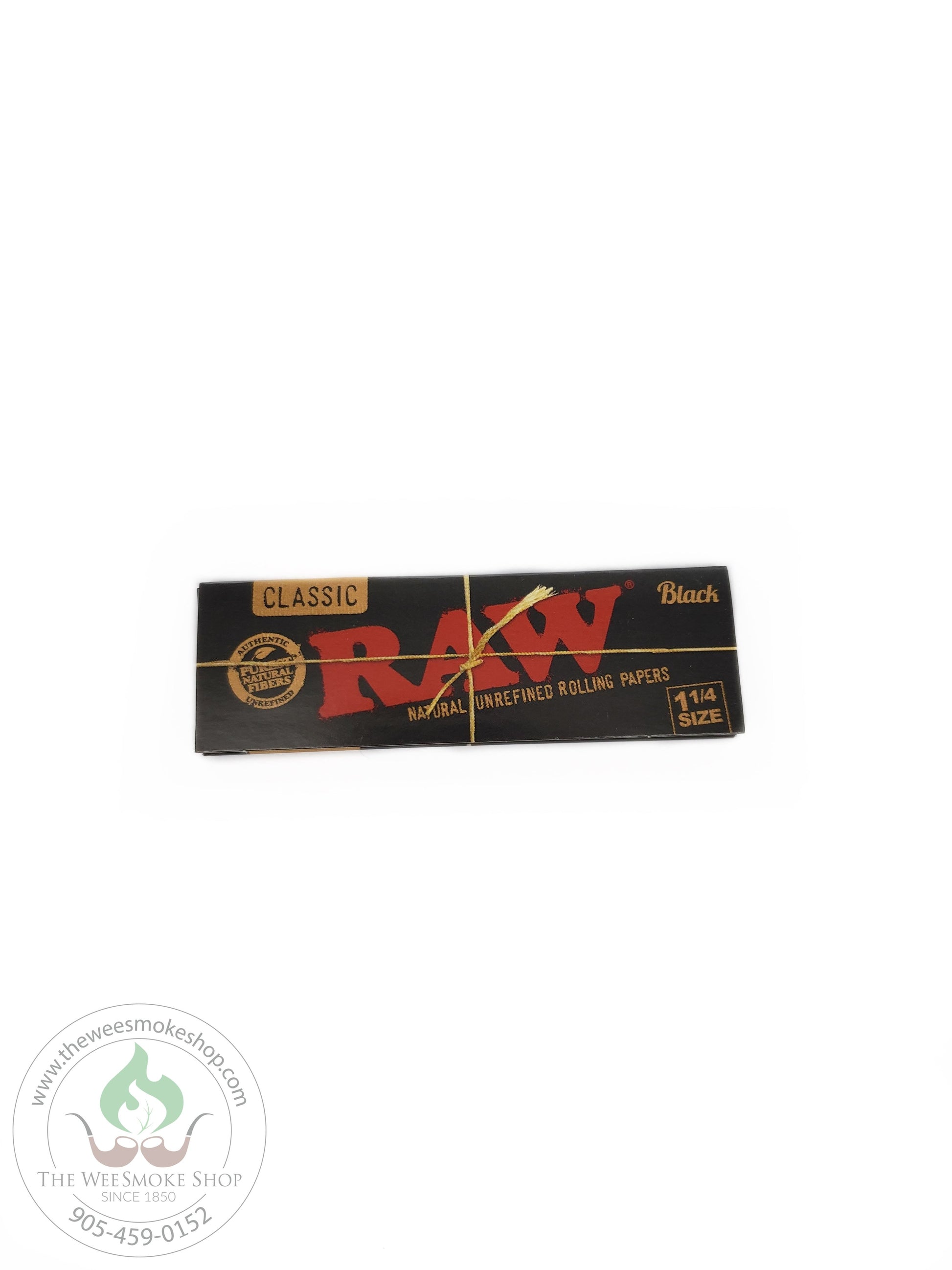RAW Black Rolling Papers. 1 1/4 size.